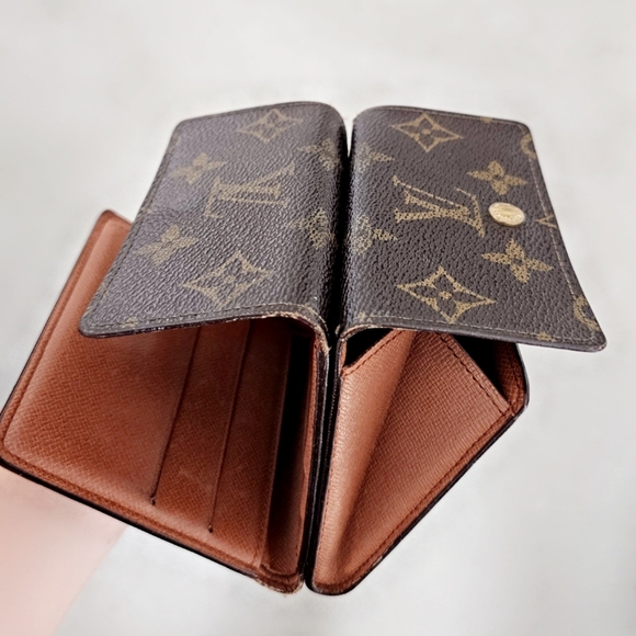 Louis Vuitton Portefeiulle Elise Trifold, TWO SIDED wallet, great condition - Picture 2 of 5